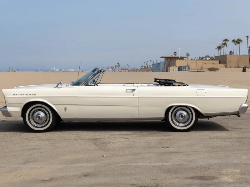 1965 Ford Galaxie 500 Base 18