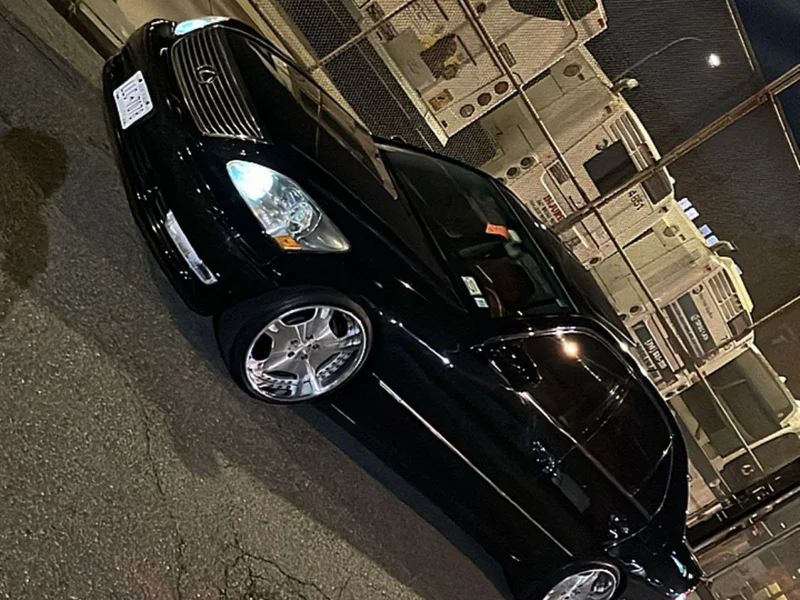 2004 Lexus LS430 Base 2