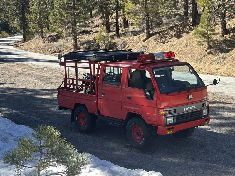 1992 Toyota HiAce truck Fire truck 4x4 8