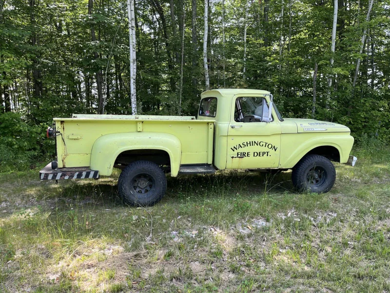 1961 Ford F-100 in Holderness 2