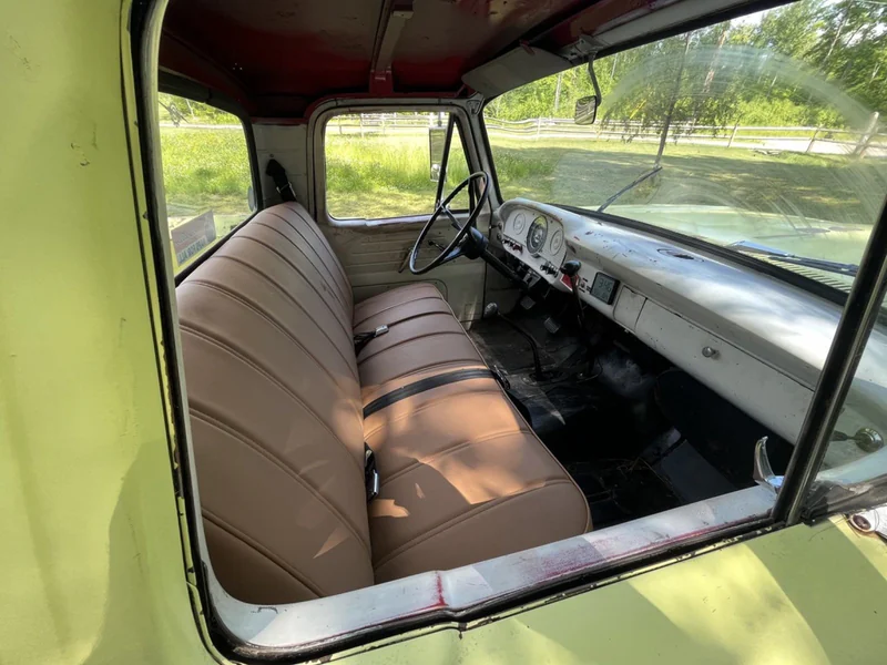 1961 Ford F-100 in Holderness 11