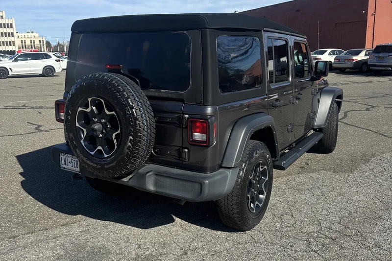 2021 Jeep Wrangler Unlimited sport 12
