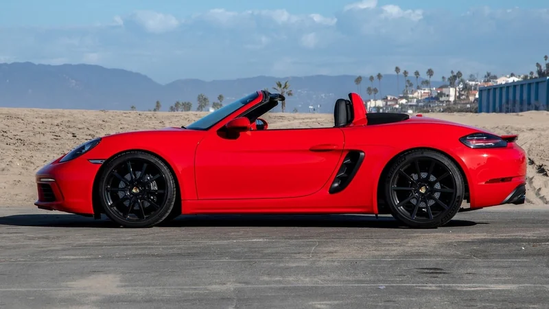 2017 Porsche 718 Boxster 4