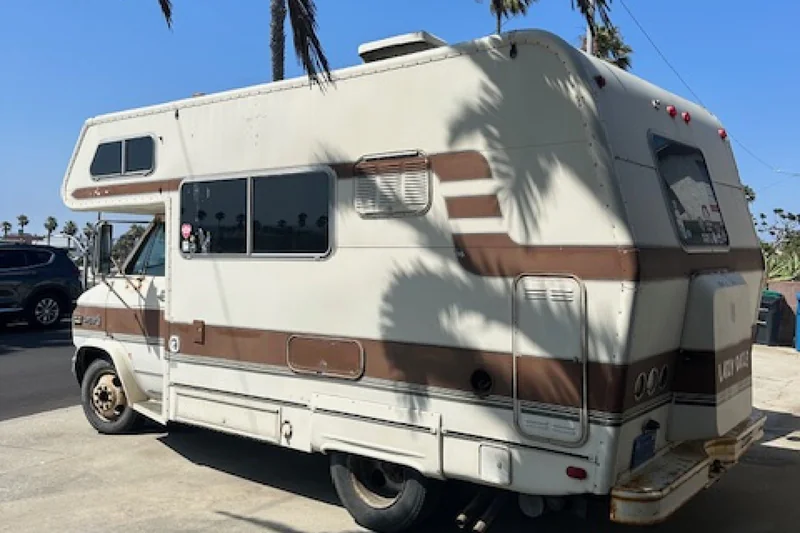 1982 Chevrolet Lazy Daze Camper Van 5