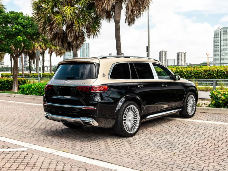 2021 Mercedes-Benz Maybach GLS 600 9
