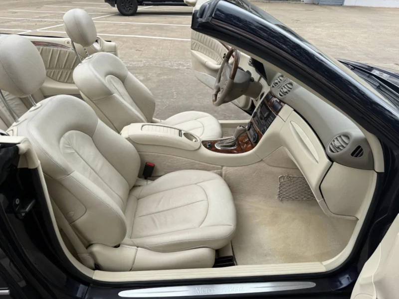 2007 Mercedes-Benz CLK350 Base 16