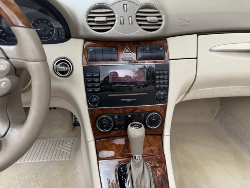 2007 Mercedes-Benz CLK350 Base 18