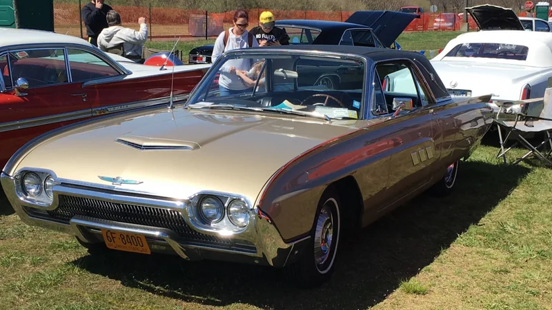 1963 Ford Thunderbird 2