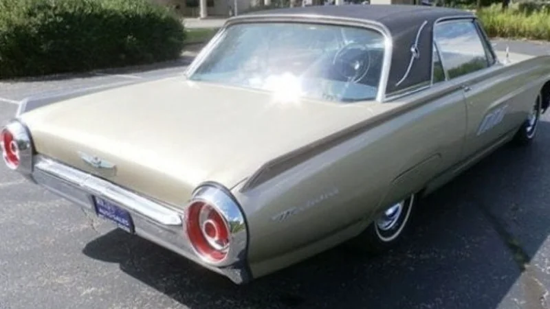 1963 Ford Thunderbird 3