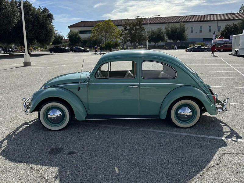 1963 Volkswagen Bettle in Los Angeles 3