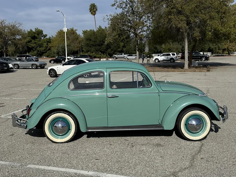1963 Volkswagen Bettle in Los Angeles 7