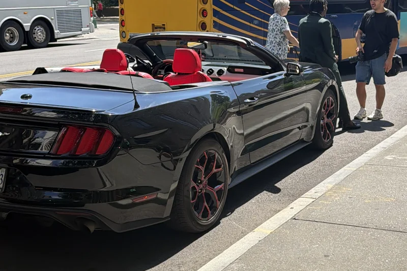 2017 Ford Mustang Eco-boost 6