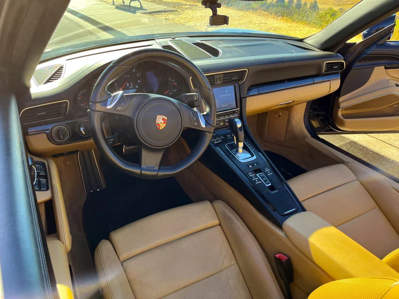 2014 Porsche 911  Carrera S 11