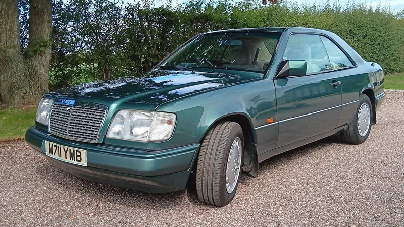 1994 Mercedes-Benz e220 in Wrexham