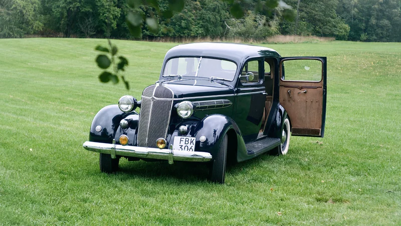 1936 Chrysler Airstream
