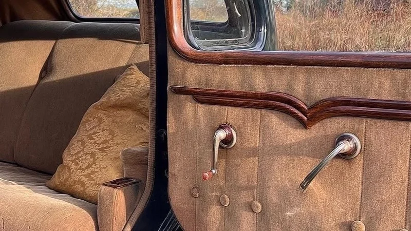 1936 Chrysler Airstream