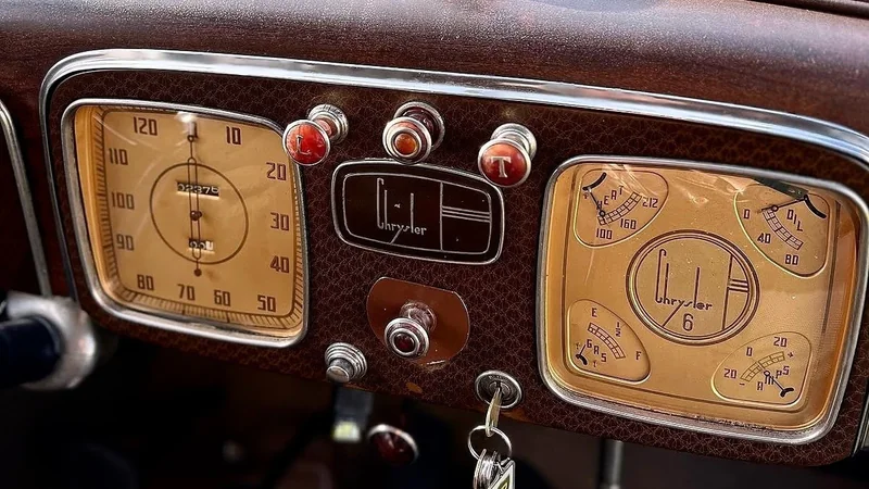 1936 Chrysler Airstream