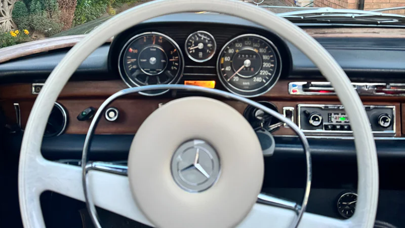 1971 Mercedes-Benz W108 in North Hertfordshire 5