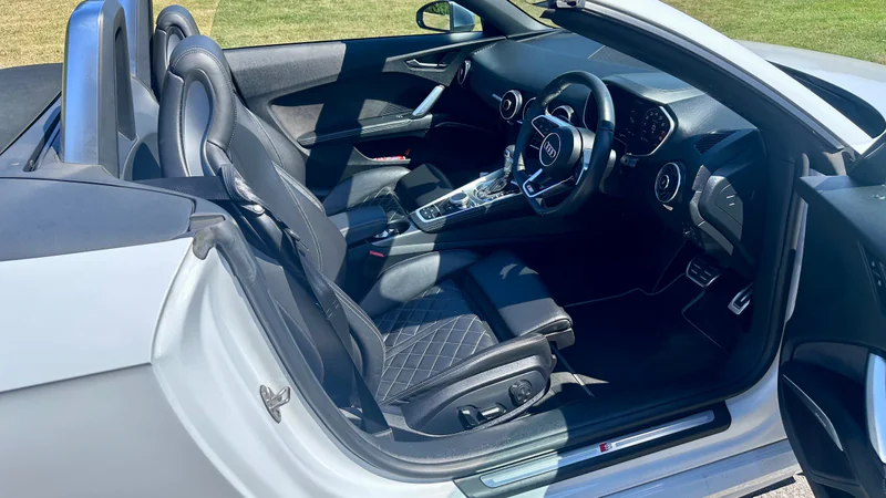 2019 Audi TTS in Harrogate 9