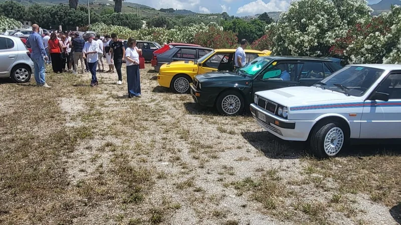 1988 Lancia Delta Hf Turbo in Palermo 3
