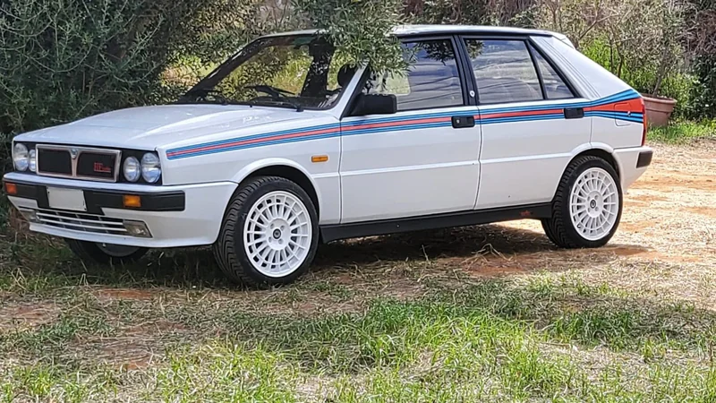 1988 Lancia Delta Hf Turbo in Palermo 5