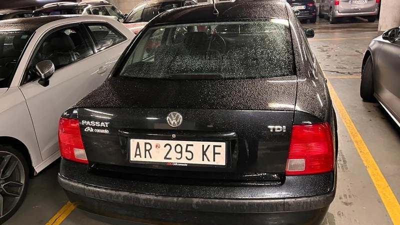 1997 Volkswagen Passat in Milan 11