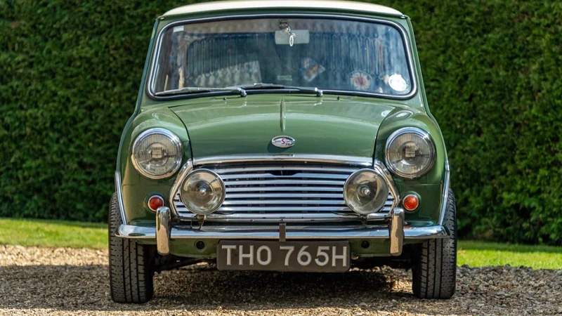1969 Mini Classic Cooper in Crawley 7