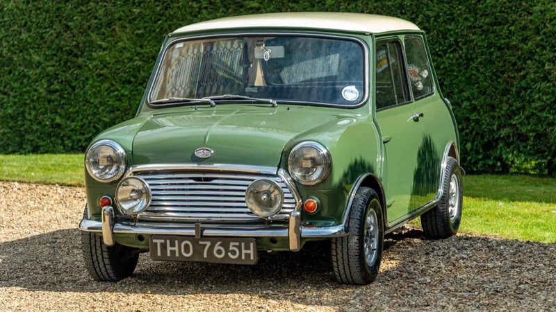 1969 Mini Classic Cooper in Crawley 6