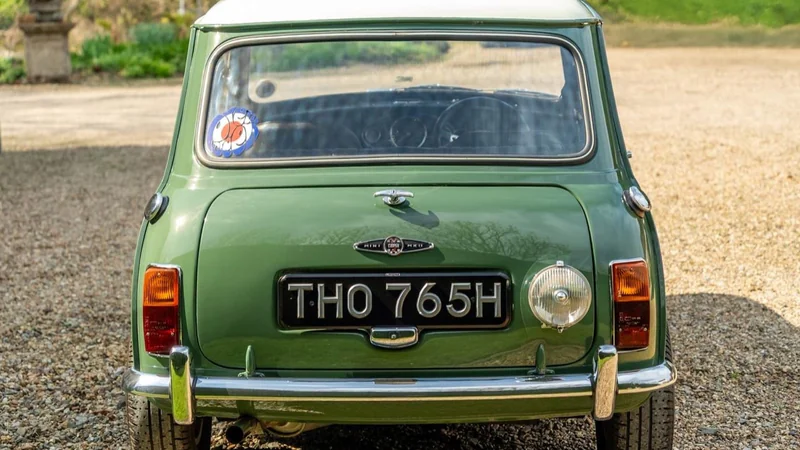 1969 Mini Classic Cooper in Crawley 4