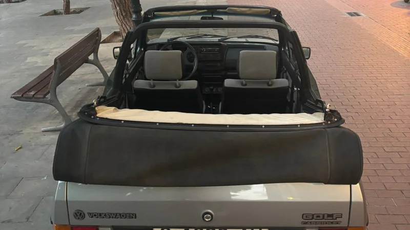 1986 Volkswagen Golf Cabrio Mk1 in Barcelona 2