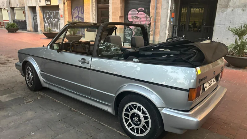 1986 Volkswagen Golf Cabrio Mk1 in Barcelona 3