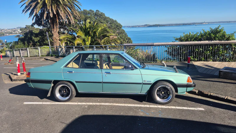 1981 Mitsubishi Sigma  in Porirua 5