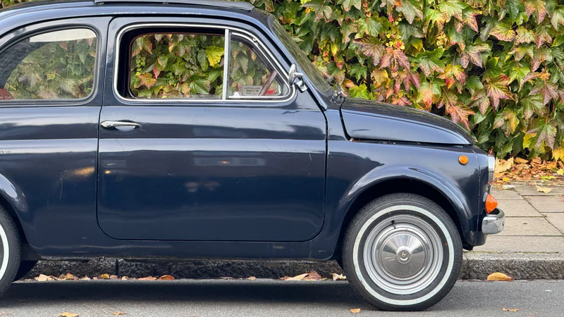 1972 Fiat 500 in London 5