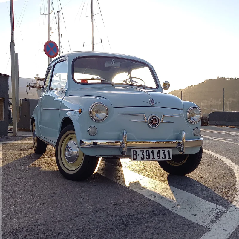 1975 Seat 600 E in Barcelona 4