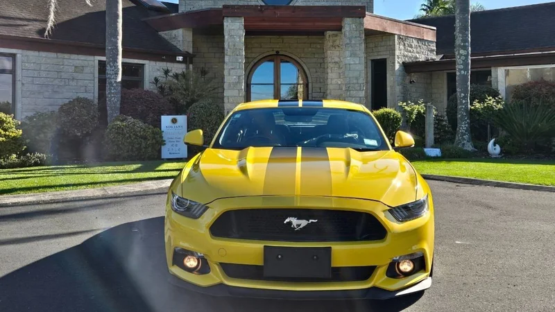 2017 Ford Mustang GT in Auckland 3