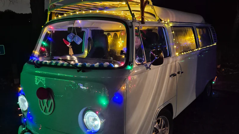 1972 Volkswagen T2 Bay Window in Ossett 11