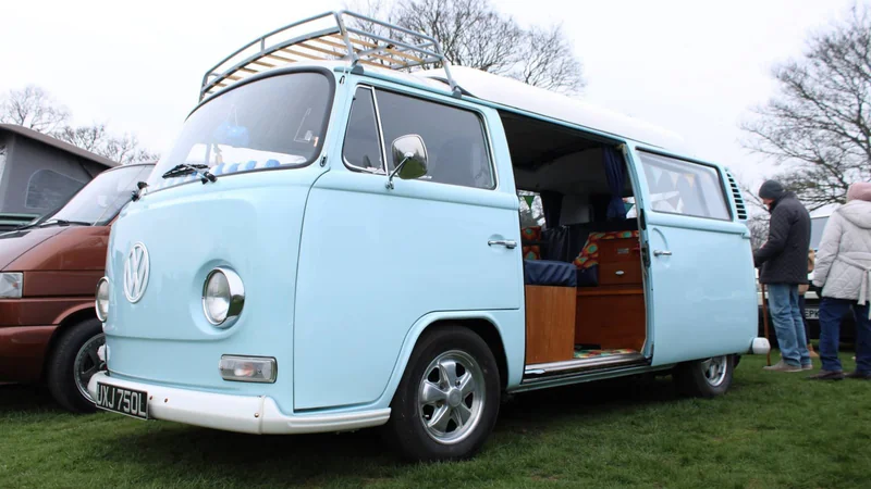 1972 Volkswagen T2 Bay Window in Ossett 3