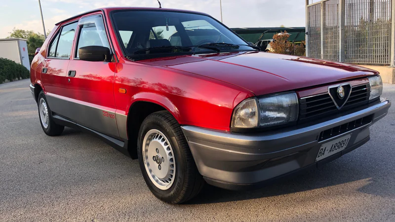 1989 Alfa Romeo 33 in Modugno 6