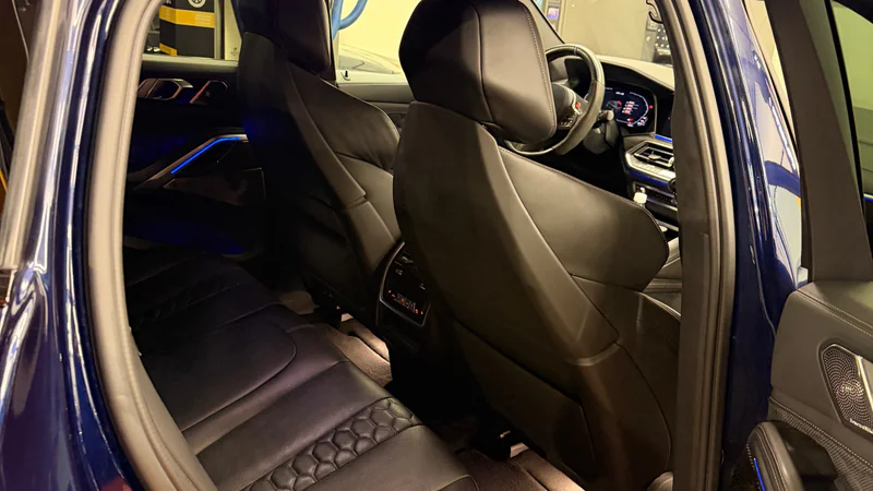 2020 BMW X6m in Jette 5