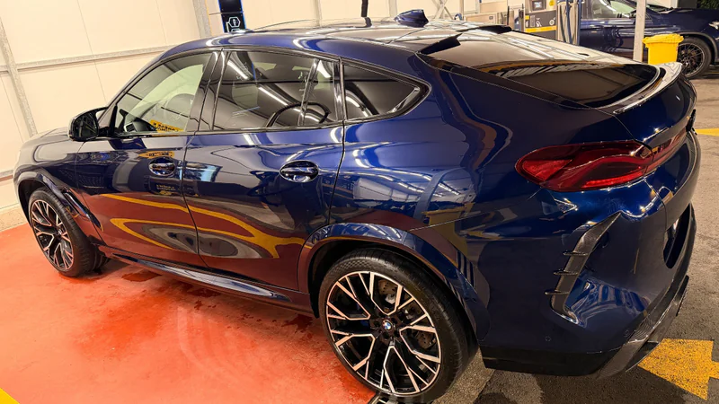 2020 BMW X6m in Jette 3