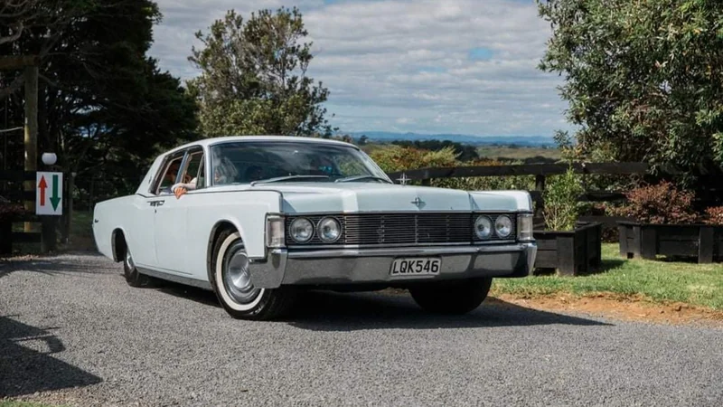 1968 Lincoln Continental in Auckland 4