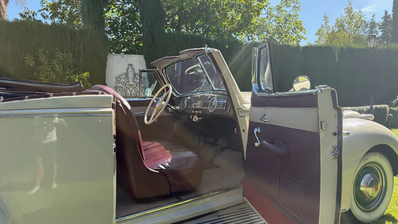 1940 Packard 120 in Granada 8