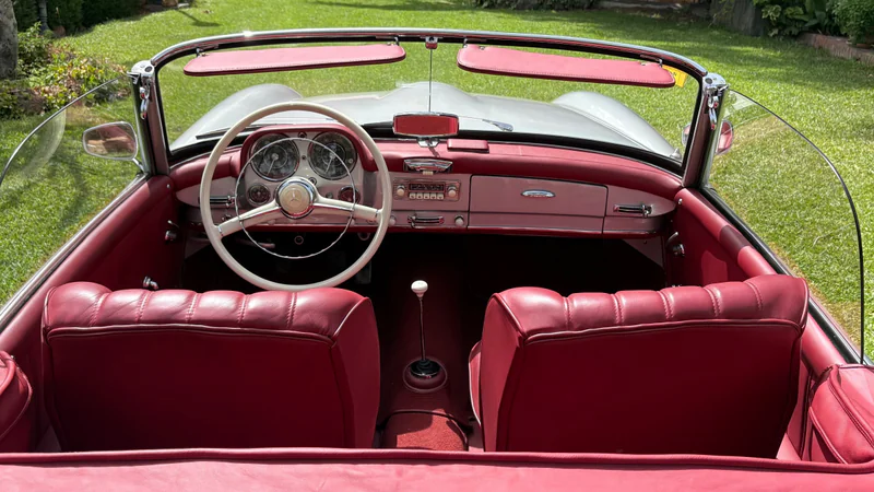 1966 Mercedes-Benz 190 SL in Granada 4