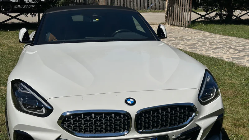 2020 BMW Z4 2.0i Sdrive Msport in Rome 9