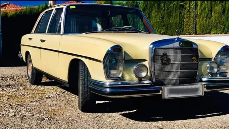 1969 Mercedes-Benz 250SE in Jaén 11