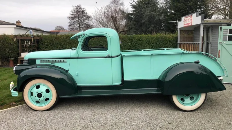 1941 Chevrolet MS pickup 1.5 ton Dually in Coulsdon 4