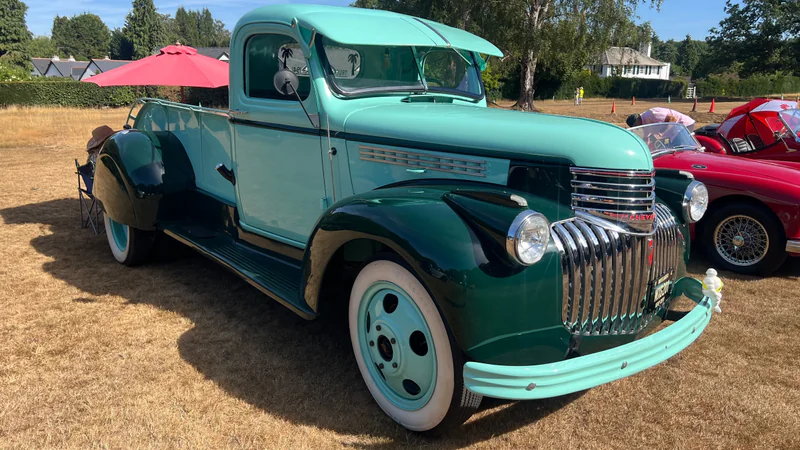 1941 Chevrolet MS pickup 1.5 ton Dually in Coulsdon 2