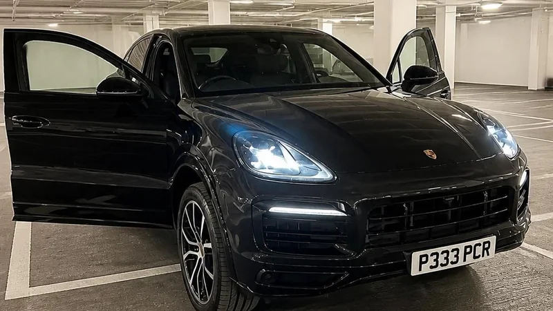 2026 Porsche Cayenne in London 5
