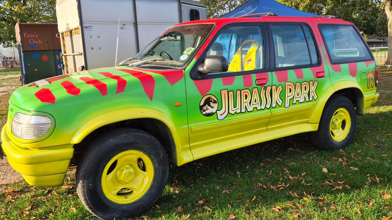 1998 Ford Explorer Jurassic Park in Thorney Toll 3