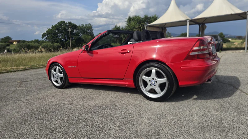 2002 Mercedes-Benz SLK in Rome 5